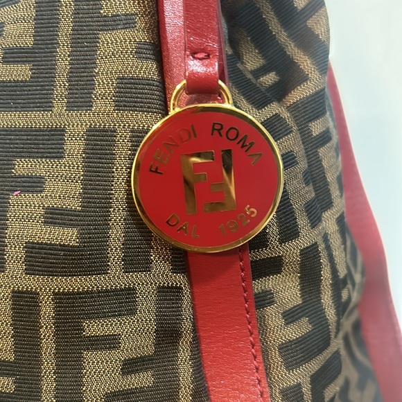 Fendi shoulder bag - Picture 6 of 13